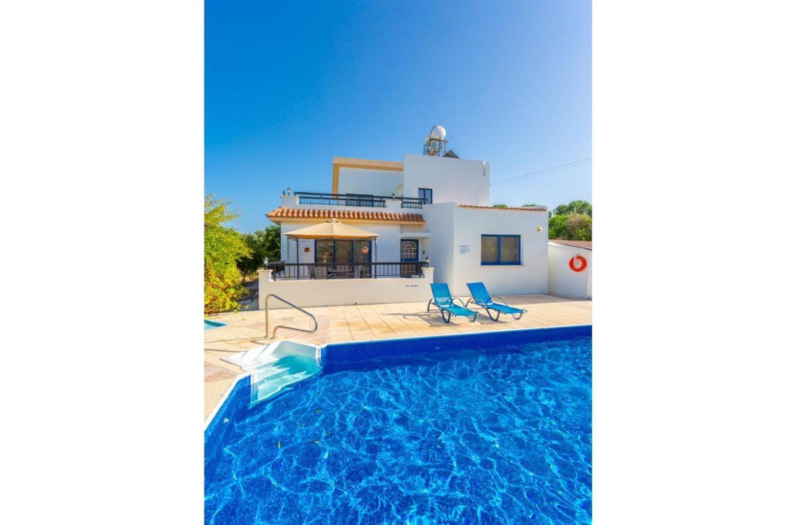 Villa Charoula Pente Paphos Eksteriør bilde